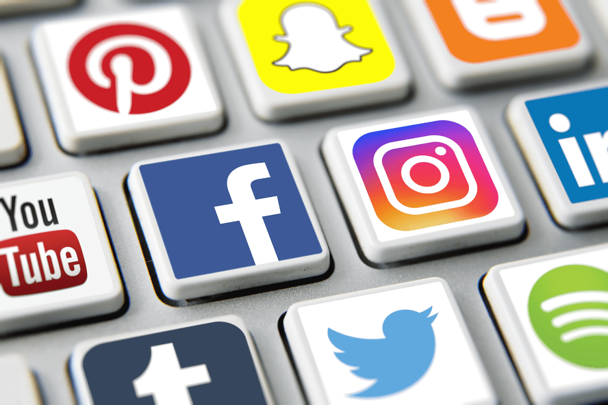 The Ultimate Guide to Social Media Marketing for Trade Shows‍